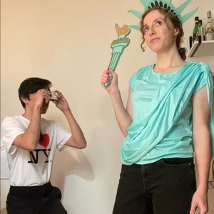 Statue of Liberty & tourist couples costume 🎃 👻